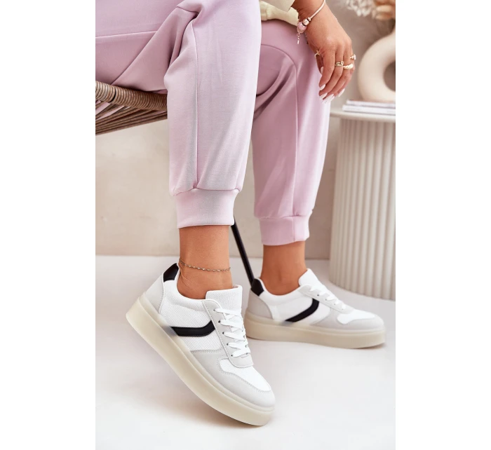 Nízké Dámské Tenisky Na Platformě Bílé model 21689152 - EVENTO Nízké Dámské Tenisky Na Platformě Bílé model 21689152 - EVENTO