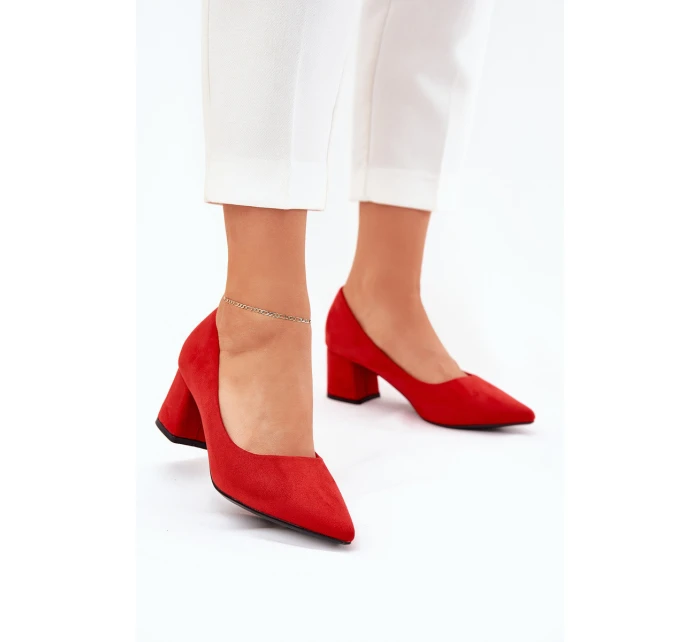 Dámské lodičky se špičatými špičkami na sloupku červené Merinette Dámské lodičky se špičatými špičkami na sloupku červené Merinette