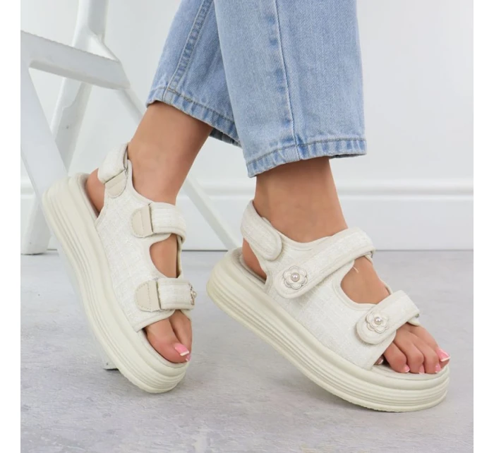 Dámské sandály na platformě krémové Potocki PY16337
