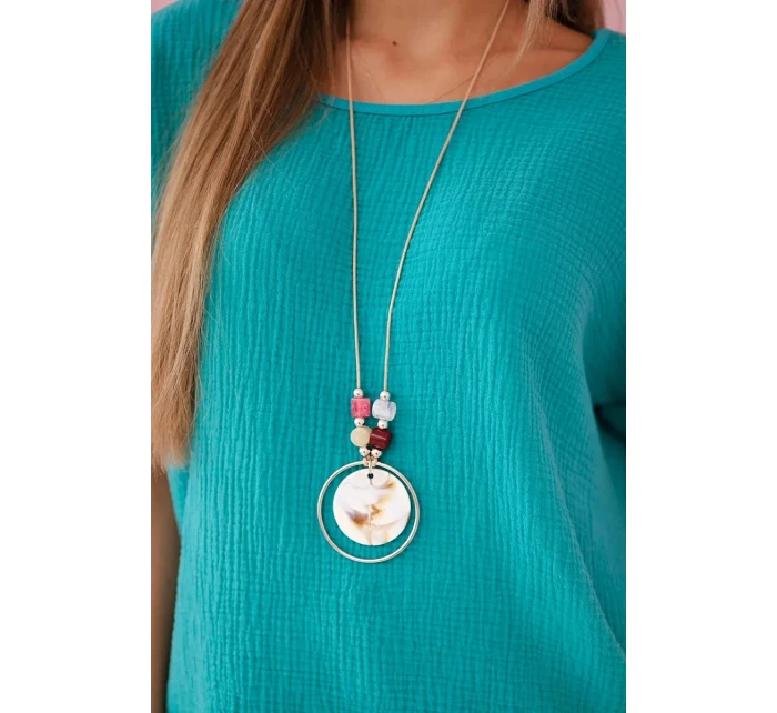 Mušelínová halenka s náhrdelníkem světle model 21185959 - K-Fashion