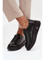 Dámské kožené lakované polobotky na platformě Artiker – černé