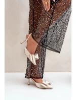 Dámské lodičky na jehlovém podpatku / Zlatá model 21083106 - Inello