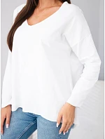 Dámská bavlněná oversized halenka s výstřihem do V a prodlouženým zadním dílem bílá Dámská bavlněná oversized halenka s výstřihem do V a prodlouženým zadním dílem bílá