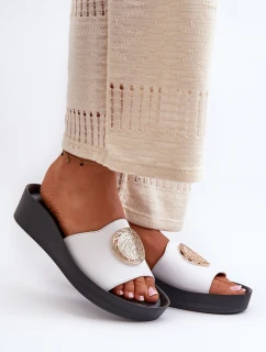 Zazoo 2920 Kožené Dámské Žabky Na Klinu S Zlatým Detailní Bílé Zazoo 2920