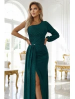 658-2 Třpytivé maxi šaty na jedno rameno s asymetrickými rukávy a rozparkem - lahvově zelené 658-2 Třpytivé maxi šaty na jedno rameno s asymetrickými rukávy a rozparkem - lahvově zelené