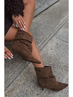 Přezkové kotníkové boty typu Slouchy na podpatku Khaki Loralia Přezkové kotníkové boty typu Slouchy na podpatku Khaki Loralia
