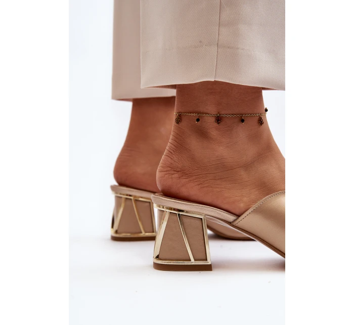 Elegantní dámské sandály na podpatku model 21647439 zlaté - Laura Messi