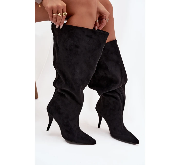 Vklouzávací dámské kozačky na podpatku z eko semiše černé Noretta