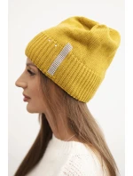 Dámská zimní čepice vlněná s model 21750398 - K-Fashion Dámská zimní čepice vlněná s model 21750398 - K-Fashion