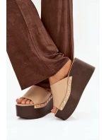 Dámské nazouváky na platformě s béžové model 21918817 - Boto Dámské nazouváky na platformě s béžové model 21918817 - Boto