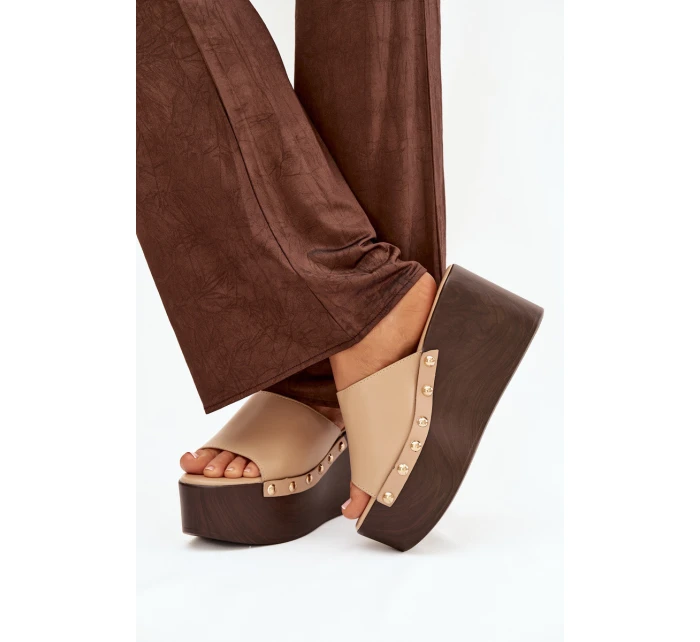 Dámské nazouváky na platformě s béžové model 21918817 - Boto Dámské nazouváky na platformě s béžové model 21918817 - Boto