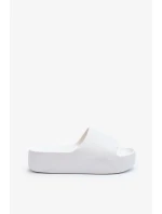 Dámské pantofle se silnou podrážkou bílé Oreithano