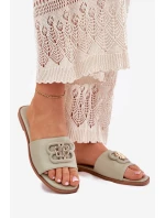 Ploché Dámské Pantofle S Ozdobným Detalem Zelené model 21699585 - Boto Ploché Dámské Pantofle S Ozdobným Detalem Zelené model 21699585 - Boto