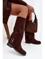 Zateplené dámské kozačky s přezkami čokoládové model 21715392 - Boto