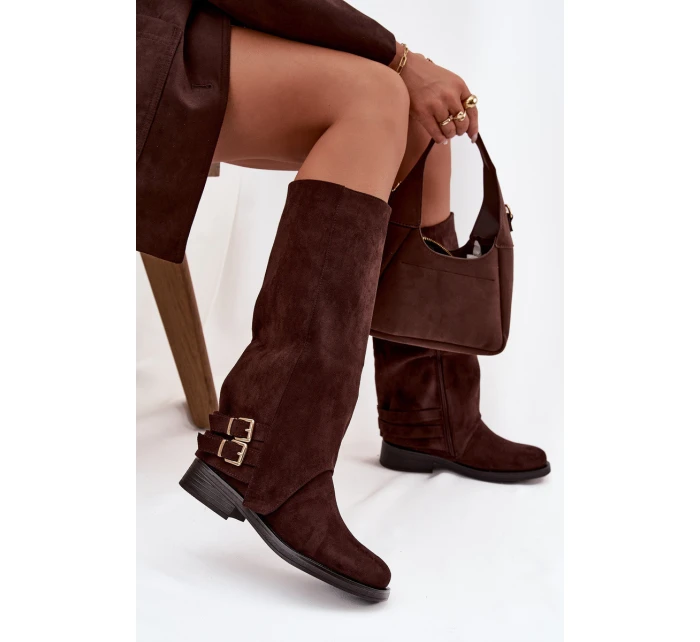 Zateplené dámské kozačky s přezkami čokoládové model 21715392 - Boto