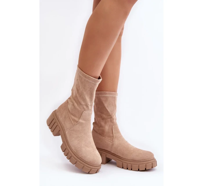 Béžové nazouvací boty na plochém podpatku model 20036645 - Kesi Béžové nazouvací boty na plochém podpatku model 20036645 - Kesi
