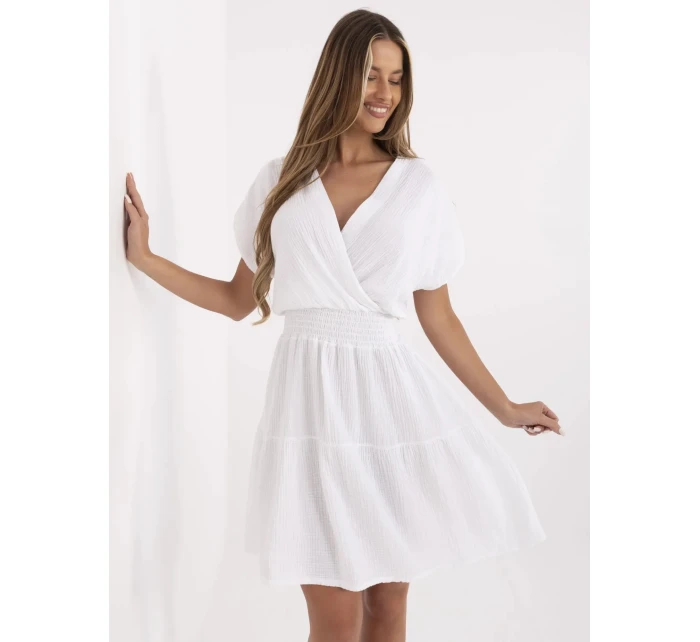 Šaty MI SK 92160.00 bílé Šaty MI SK 92160.00 bílé