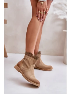 Nízké Dámské Botky Na Plochém Podpatku Semišové Lewski model 21672809 Béžové - Boto