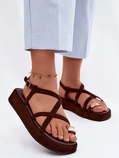 Sandály na platformě s zlatým detailem čokoládové model 22111363 - Boto