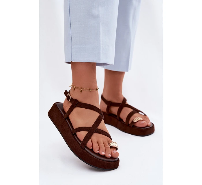 Sandály na platformě s zlatým detailem čokoládové Olmira