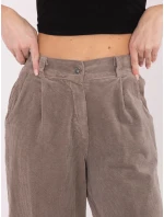 Spodnie IT SP model 22016612 ciemny bezowy - FPrice Spodnie IT SP model 22016612 ciemny bezowy - FPrice