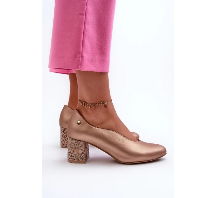 Elegantní kožené lodičky na podpatku Maciejka 06422-25 zlaté