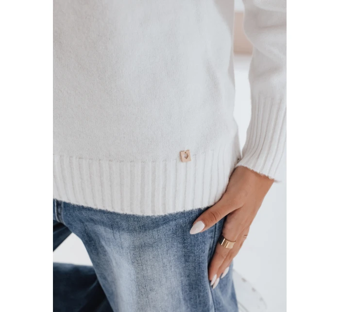 Dámský svetr s polovičním rolákem bílý FashionStreet MY2531 Dámský svetr s polovičním rolákem bílý FashionStreet MY2531