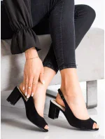Pěkné sandály černé dámské na širokém podpatku Pěkné sandály černé dámské na širokém podpatku