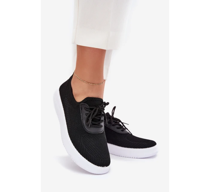 Materiálové Nazouvací Sportovní Boty Na Platformě Dámské Černé Kalyra Materiálové Nazouvací Sportovní Boty Na Platformě Dámské Černé Kalyra