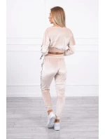 Velurová souprava s nápisem Queen beige Velurová souprava s nápisem Queen beige