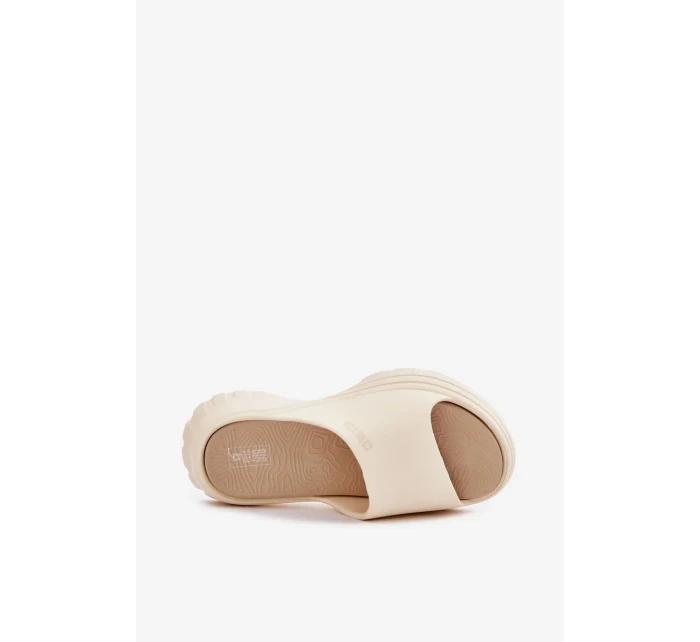 Dámské pěnové pantofle Big Star – béžové Dámské pěnové pantofle Big Star – béžové