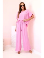 Dámský komplet z viskózy s ozdobným květem a širokými kalhotami světle růžová