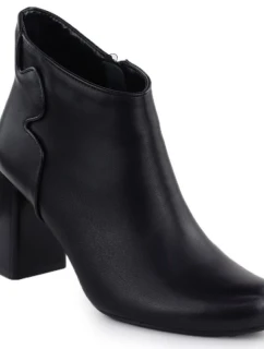 Elegantní černé kožené boty na jehlovém podpatku model 21905504 - JEZZI