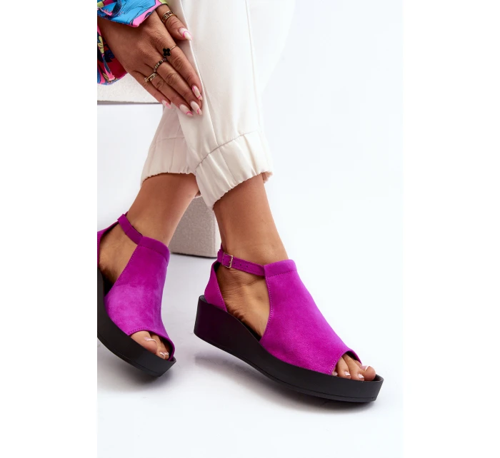 model 21646195 Dámské sandály z semiše Fuchsie - Zazoo