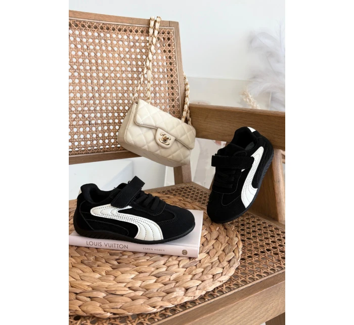 Dětské sportovní boty s přezkou Černo-bílé Perrin Dětské sportovní boty s přezkou Černo-bílé Perrin