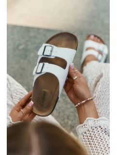 Dámské Pantofle Na Platformě S Přezkami Bílé model 21694124 - EVENTO