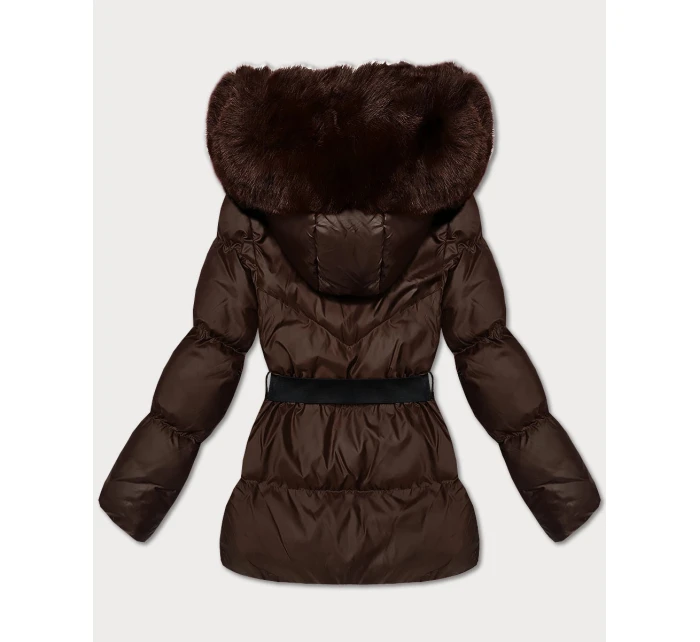 Hnědá zimní bunda s kapucí a s opaskem model 21479124 - J.STYLE Hnědá zimní bunda s kapucí a s opaskem model 21479124 - J.STYLE