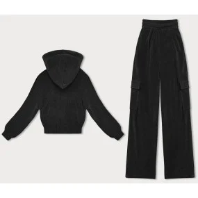 Černý dámský komplet - mikina a kalhoty typu cargo (AMG-322A) Černý dámský komplet - mikina a kalhoty typu cargo (AMG-322A)