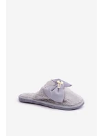 Dámské Pantofle S Kožíškem A Mašlí Šedé model 21681851 - Boto Dámské Pantofle S Kožíškem A Mašlí Šedé model 21681851 - Boto