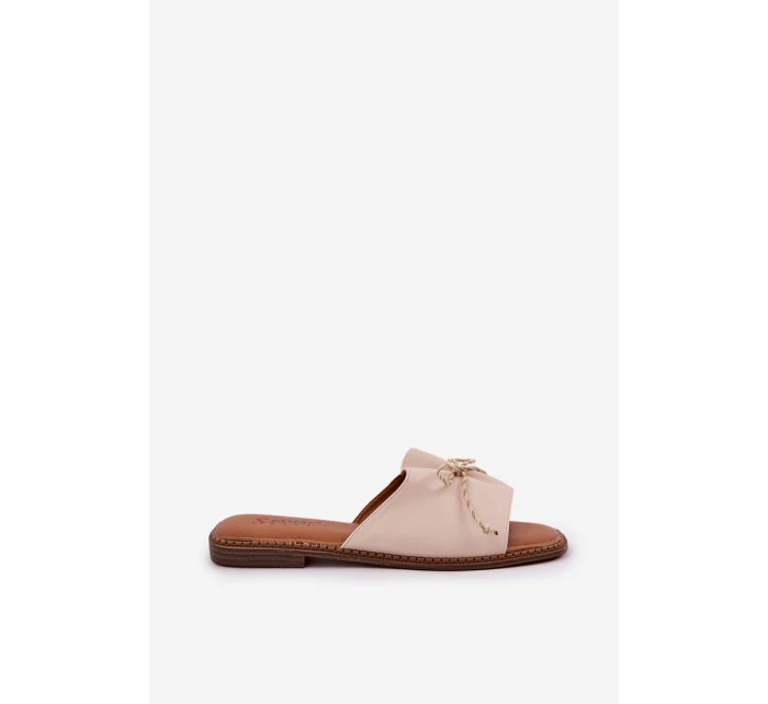 Sandály na ploché podrážce s ozdobnou mašlí béžové model 21684340 - Boto Sandály na ploché podrážce s ozdobnou mašlí béžové model 21684340 - Boto