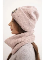 Dámská model 21495021 souprava čepice a šála s ozdobnou nášivkou tmavě pudrově růžová - K-Fashion
