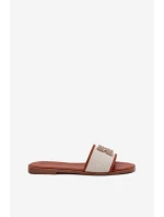 Elegantní Dámské Pantofle S Dekorací Na Plochém Podpatku Camel model 21685553 - Boto Elegantní Dámské Pantofle S Dekorací Na Plochém Podpatku Camel model 21685553 - Boto