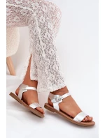 Dámské Sandály Na Plochém Podpatku Eko Kůže Stříbrné model 21703875 - Boto Dámské Sandály Na Plochém Podpatku Eko Kůže Stříbrné model 21703875 - Boto