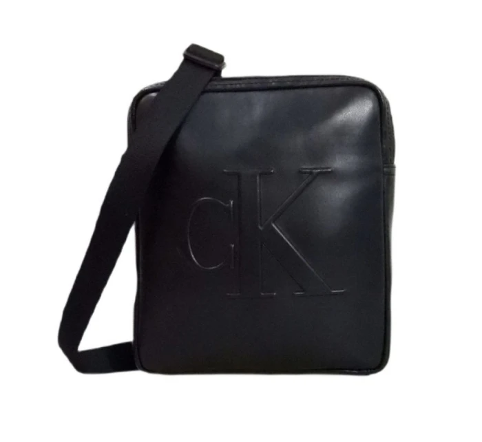 Calvin Klein Crossbody kabelka přes rameno černá - model 21932369 Calvin Klein Crossbody kabelka přes rameno černá - model 21932369