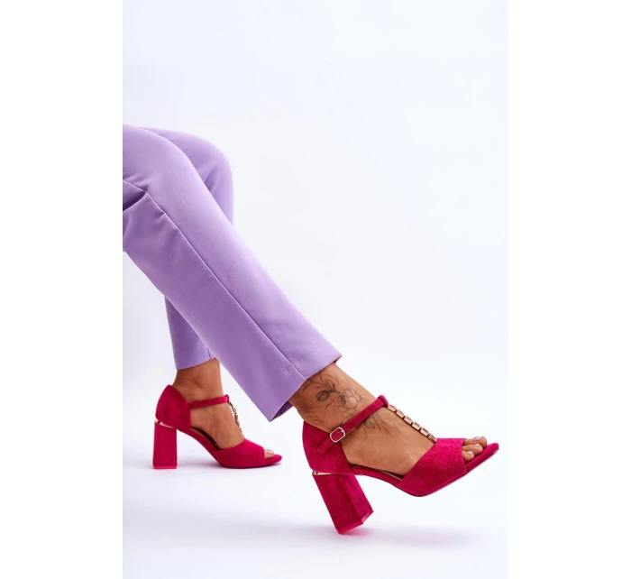 Semišové sandály na vysokém podpatku s kubickými zirkony model 21612495 - VINCEZA