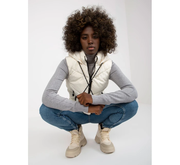 Vesta NM KZ H 927/11.84 ecru