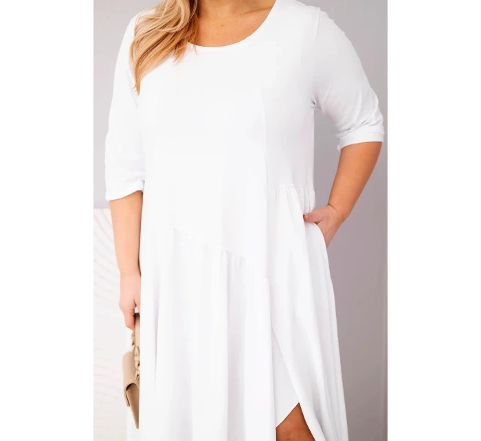 Dámská bavlněná model 21881283 Plus Size s asymetrickým spodním lemem bílá - K-Fashion