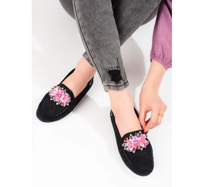 Moderní dámské černé  mokasíny bez podpatku