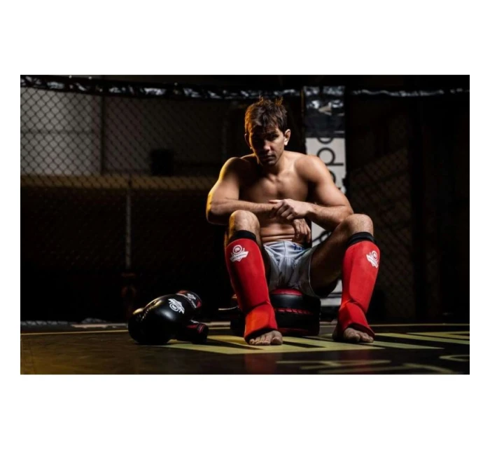 Pružné chrániče holenních kostí M - Shinrage Red Pružné chrániče holenních kostí M - Shinrage Red