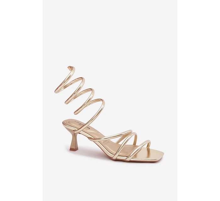 Dámské sandály na podpatku s pásky Zlaté model 22102998 - Boto